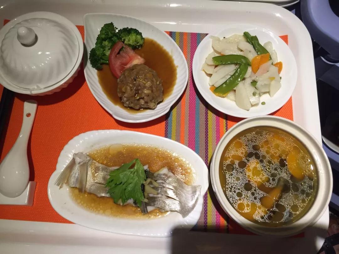 月子餐