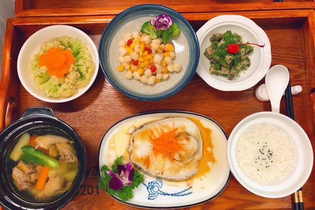 月子餐