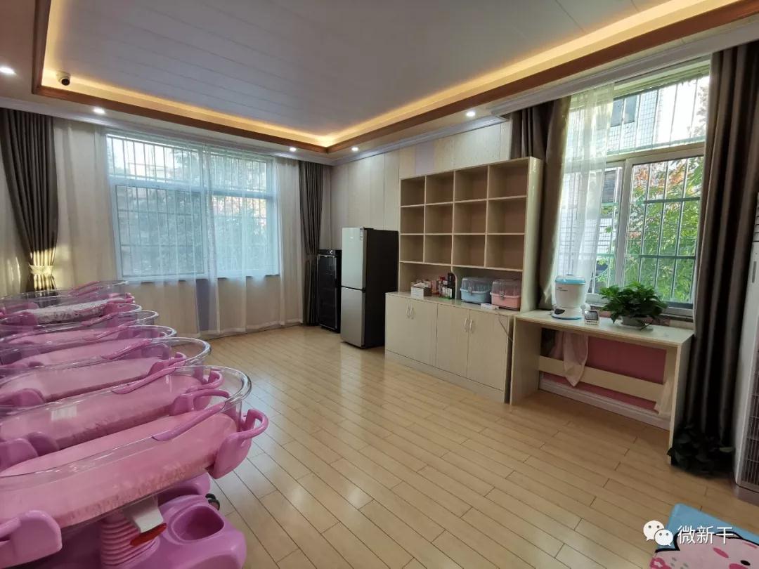 嬰兒托管