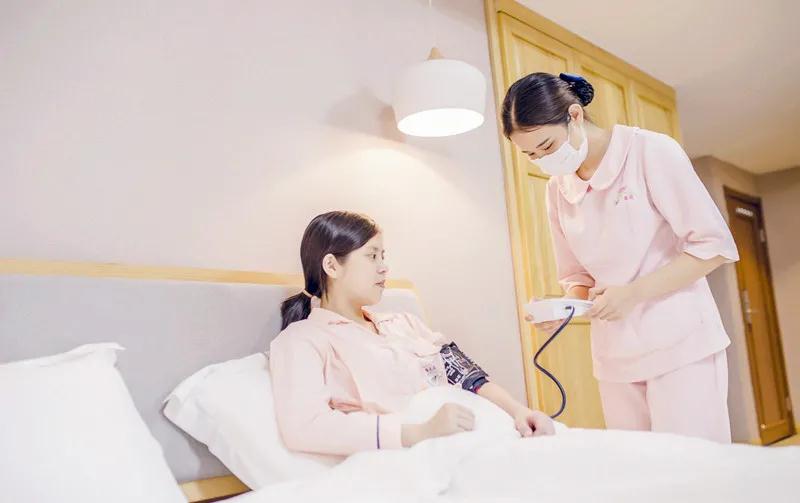 在月子中心坐月子,產后媽媽會得到怎樣的照護