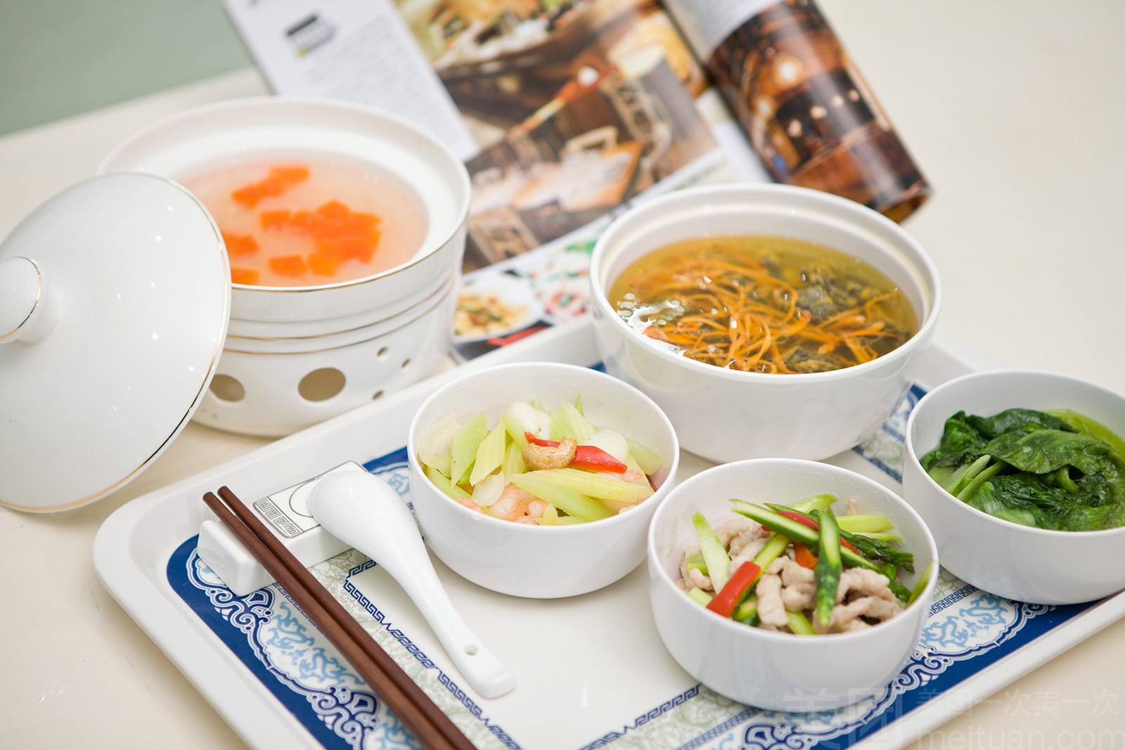每周食譜都不同,月子中心「營養催奶不長胖」月子餐養成秘籍