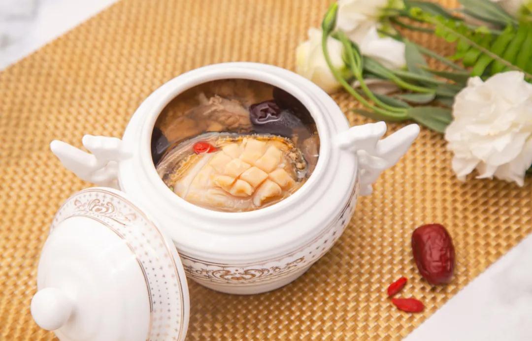 產(chǎn)后別盲目節(jié)食,這樣吃下奶又瘦身!