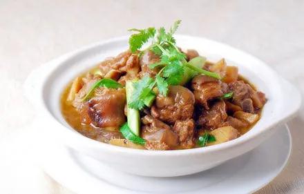 今日份媽媽優選月子餐——枝竹燜羊肉