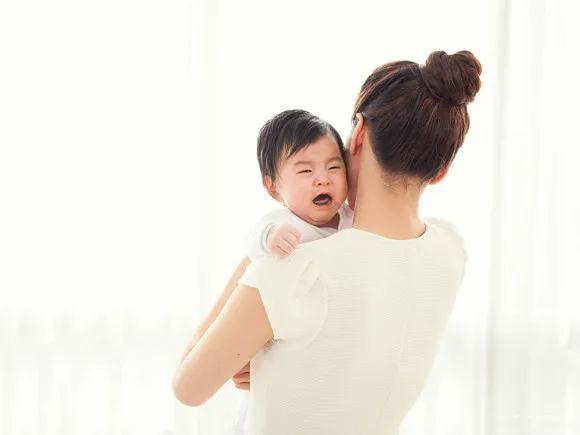 育兒課堂丨聽說寶寶不能抱著搖晃,真的嗎?