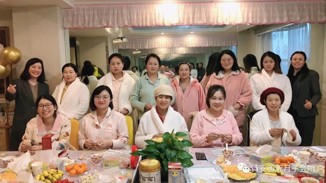 寶寶做一件圍兜兜