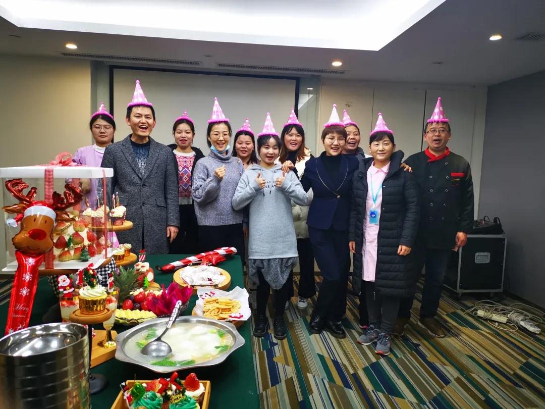 當生日會遇上圣誕節丨九喜“誕”愿有你，不負時光